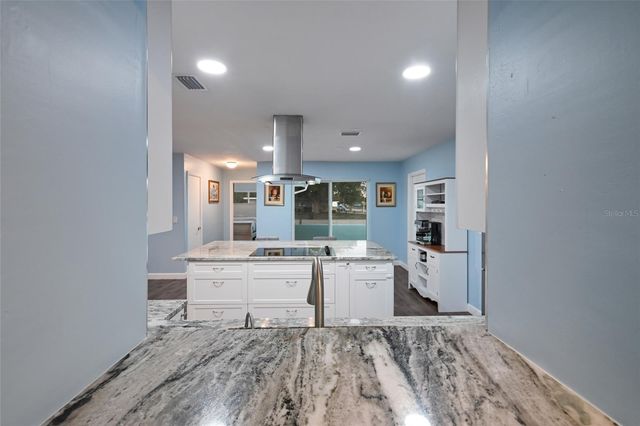 2411 RIDGE AVENUE, Sarasota, FL 34235