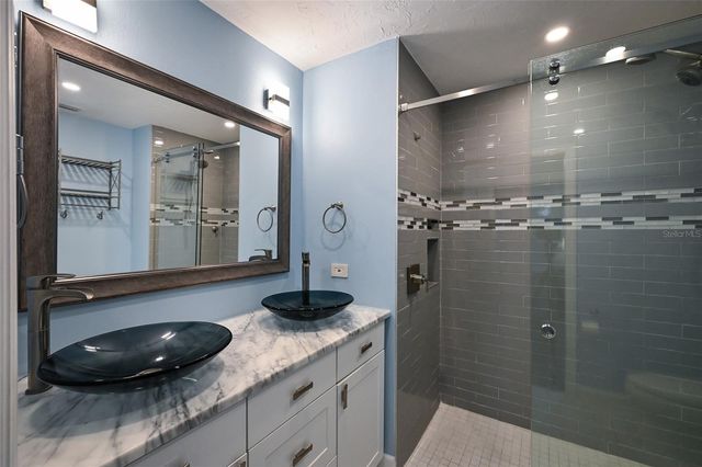 2411 RIDGE AVENUE, Sarasota, FL 34235