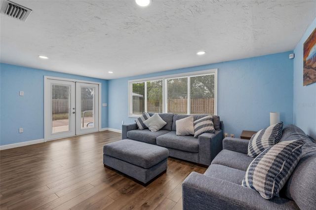 2411 RIDGE AVENUE, Sarasota, FL 34235