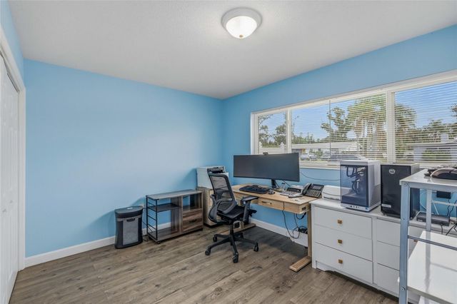 2411 RIDGE AVENUE, Sarasota, FL 34235