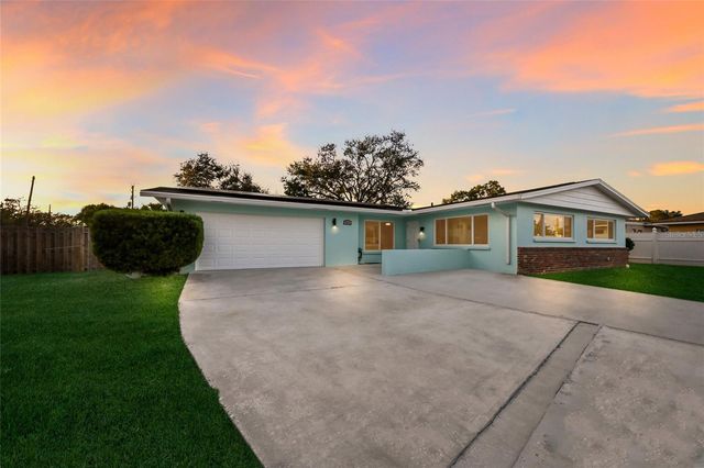 2411 RIDGE AVENUE, Sarasota, FL 34235