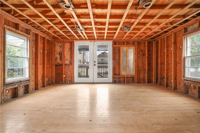 115 Market Street, Warren, RI 02885