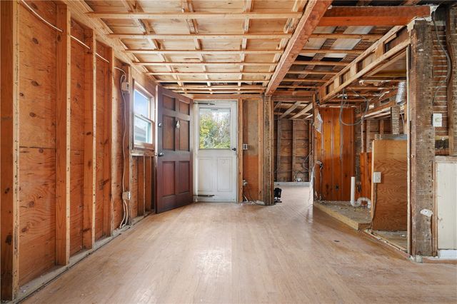 115 Market Street, Warren, RI 02885