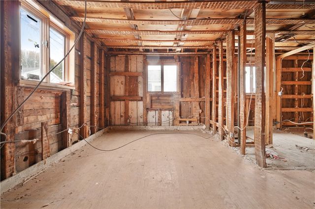 115 Market Street, Warren, RI 02885