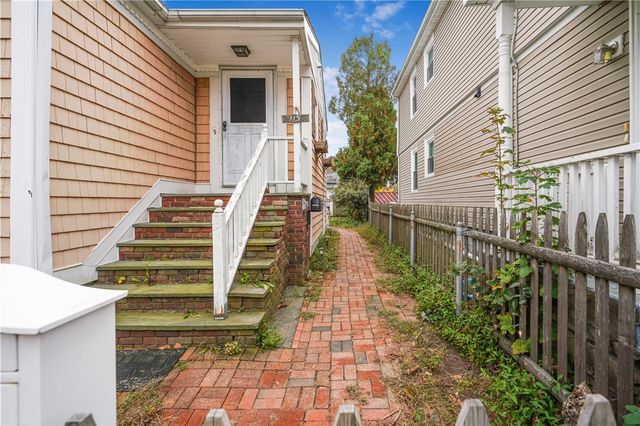 115 Market Street, Warren, RI 02885