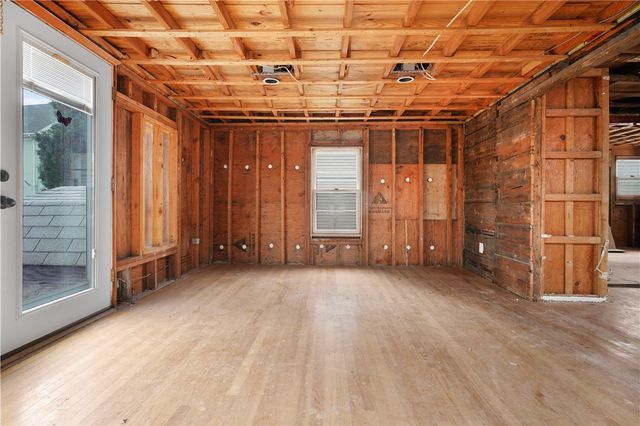 115 Market Street, Warren, RI 02885