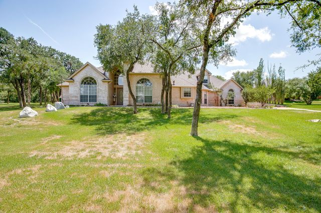 609 Summerlin Drive, Granbury, TX 76048