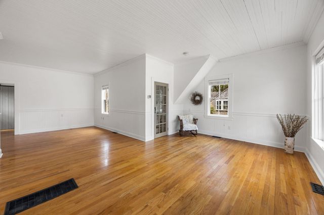 194 Route 6A, Yarmouth Port, MA 02675