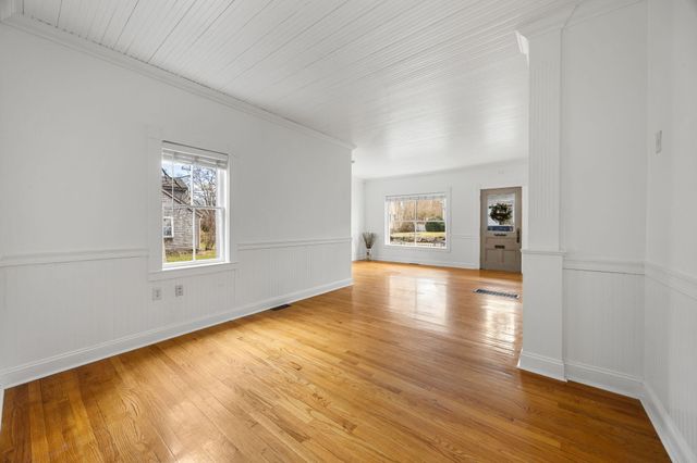 194 Route 6A, Yarmouth Port, MA 02675