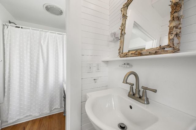 194 Route 6A, Yarmouth Port, MA 02675