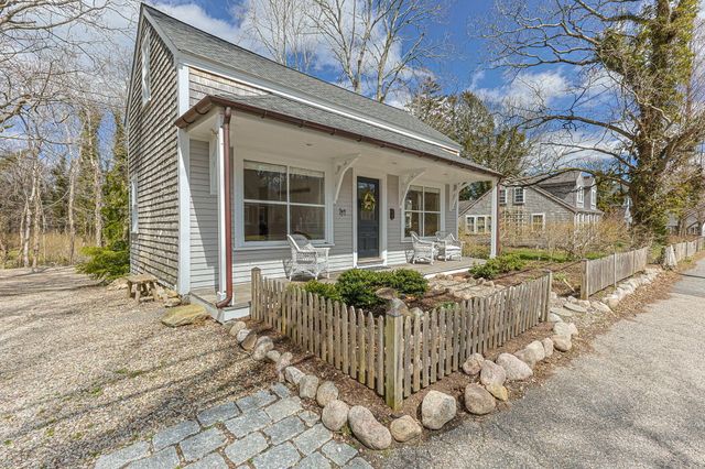 194 Route 6A, Yarmouth Port, MA 02675