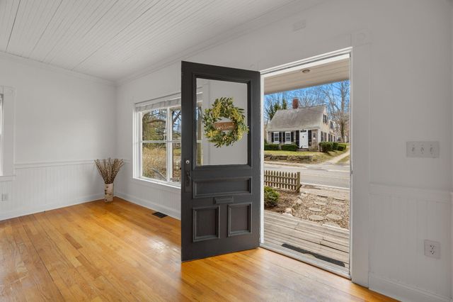 194 Route 6A, Yarmouth Port, MA 02675