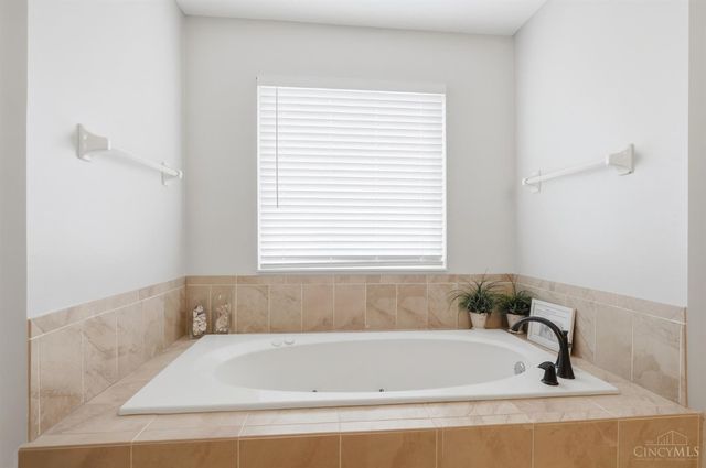 6741 Kings River Court, Liberty Twp, OH 45044