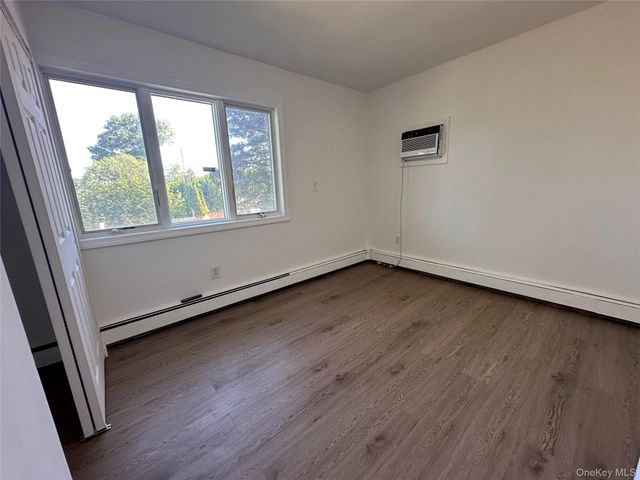 120 Ball Park Lane, Hicksville, NY 11801