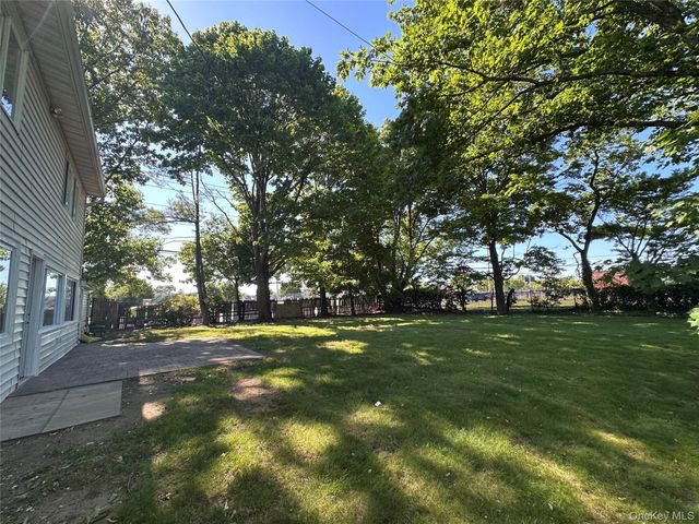 120 Ball Park Lane, Hicksville, NY 11801