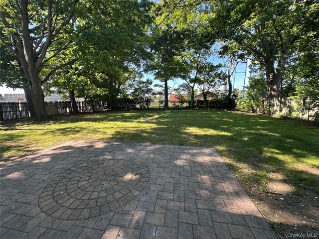 120 Ball Park Lane, Hicksville, NY 11801