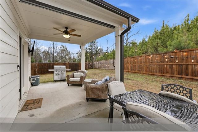 168 Brookstone Park E, Acworth, GA 30101