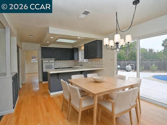 21 Eric Ct, Pleasant Hill, CA 94523