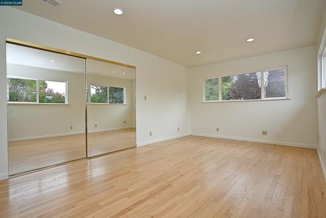 21 Eric Ct, Pleasant Hill, CA 94523