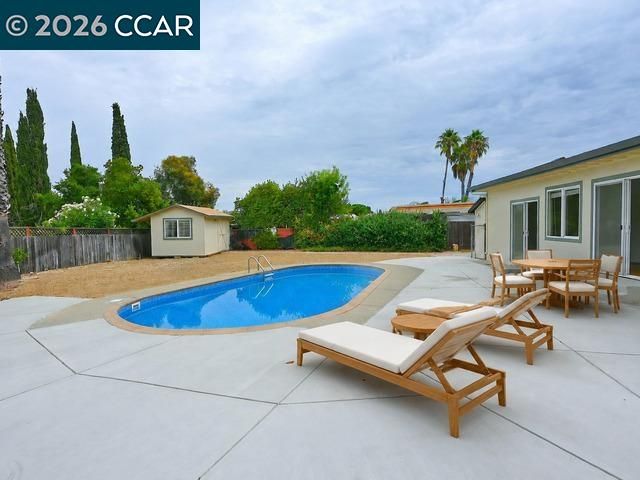 21 Eric Ct, Pleasant Hill, CA 94523