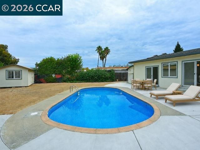 21 Eric Ct, Pleasant Hill, CA 94523
