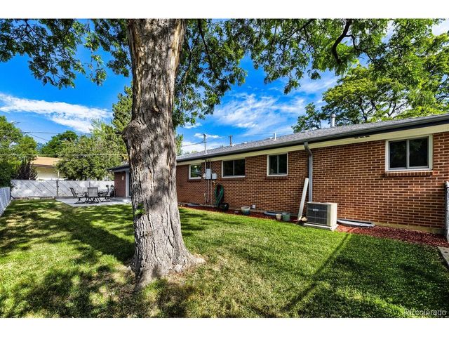 12142 W 60th Pl, Arvada, CO 80004