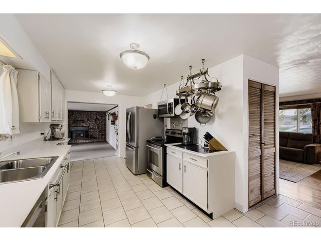 12142 W 60th Pl, Arvada, CO 80004
