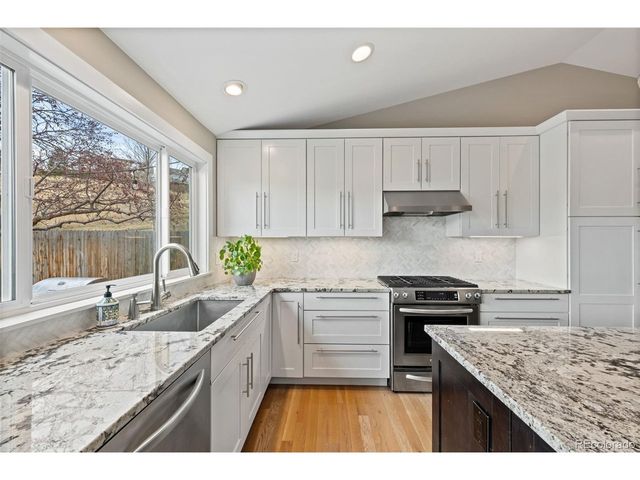 2150 Dogwood Cir, Louisville, CO 80027