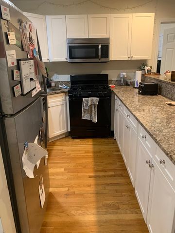 316 Saint Paul St 4, Brookline, MA 02446