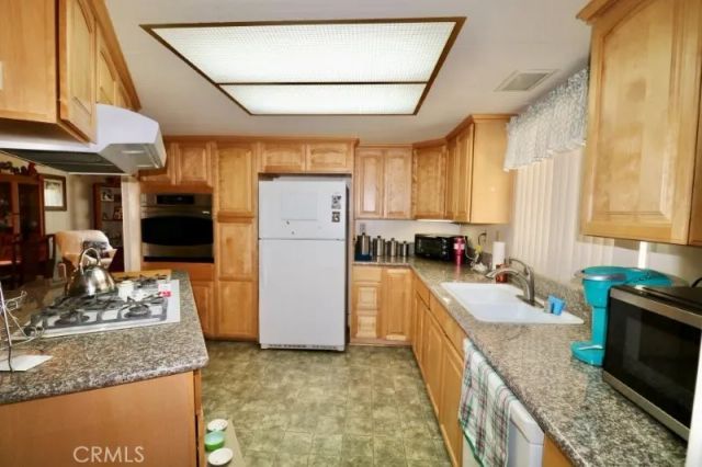 14039 Lake Glen 67, La Mirada, CA 90638