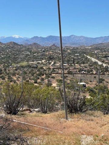 5437 Davis, Yucca Valley, CA 92284