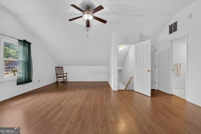 320 Williamsburg Way, Fayetteville, GA 30214