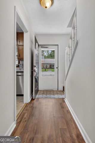 320 Williamsburg Way, Fayetteville, GA 30214
