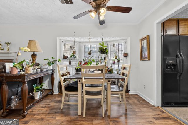 320 Williamsburg Way, Fayetteville, GA 30214