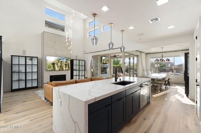 21112 N 60TH Place, Phoenix, AZ 85054