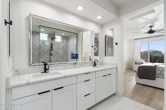 21112 N 60TH Place, Phoenix, AZ 85054
