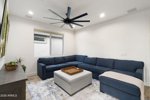 21112 N 60TH Place, Phoenix, AZ 85054