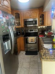 11800 SW 18th St 529-4, Miami, FL 33175