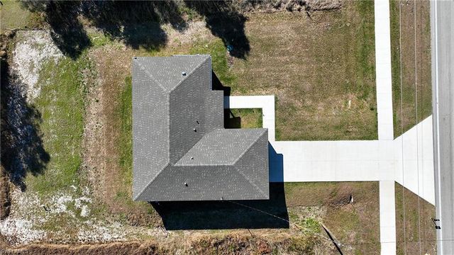 809 Bell BLVD S, Lehigh Acres, FL 33974