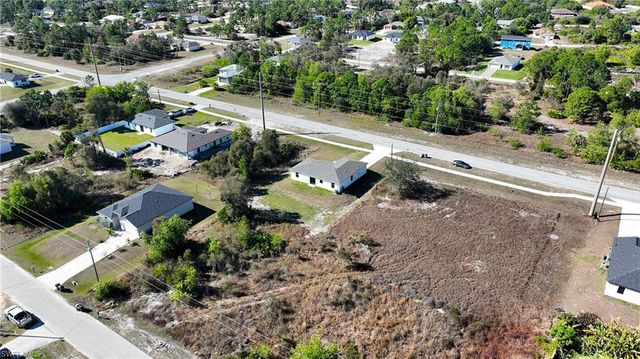 809 Bell BLVD S, Lehigh Acres, FL 33974