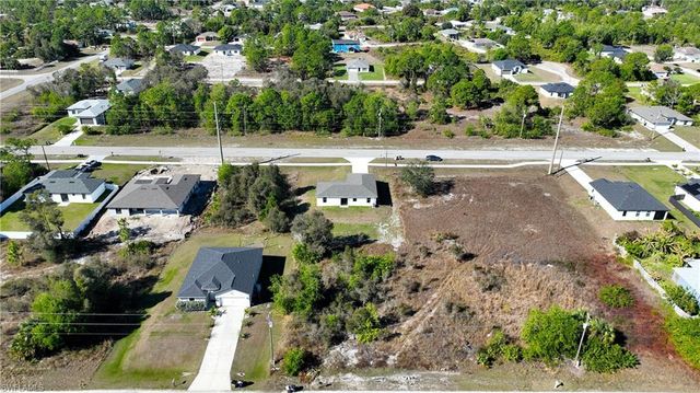 809 Bell BLVD S, Lehigh Acres, FL 33974