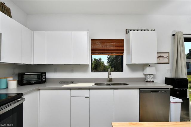 809 Bell BLVD S, Lehigh Acres, FL 33974