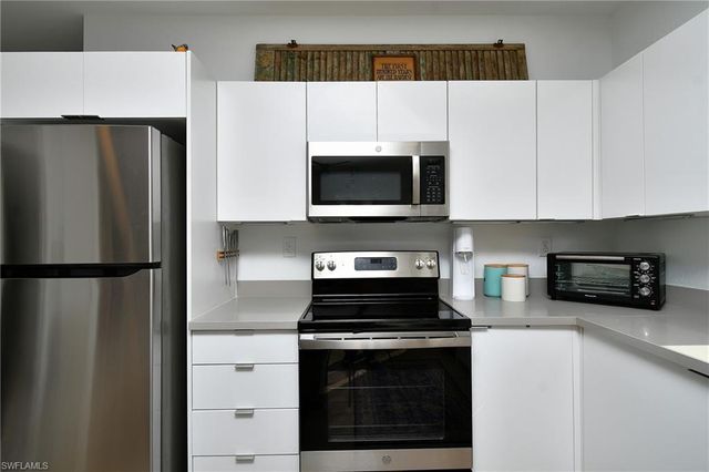 809 Bell BLVD S, Lehigh Acres, FL 33974