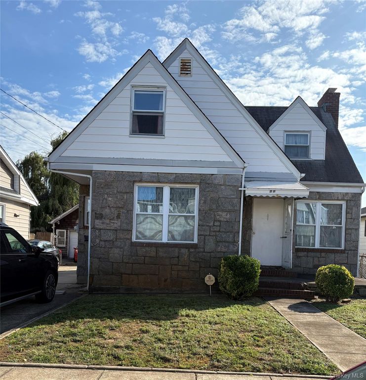 22 E Maple Street, Valley Stream, NY 11580 — exterior