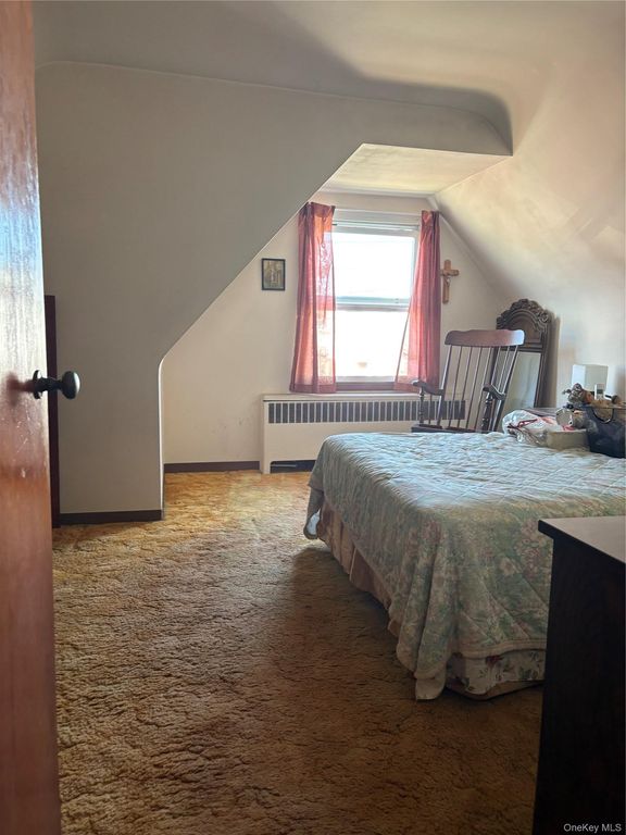 22 E Maple Street, Valley Stream, NY 11580 — photo 5