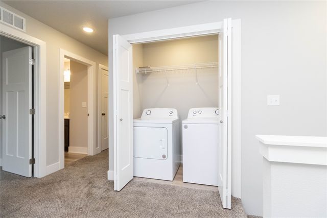 800 Umbra Place, Norwalk, IA 50211