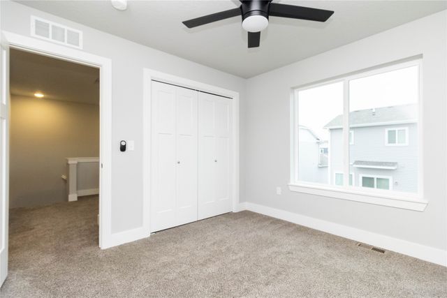 800 Umbra Place, Norwalk, IA 50211