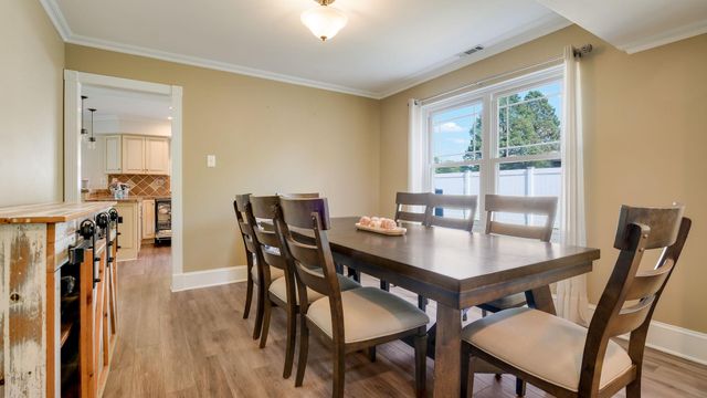 239 BURGUNDY LN, Newtown, PA 18940