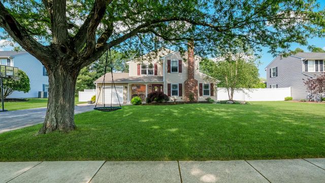 239 BURGUNDY LN, Newtown, PA 18940