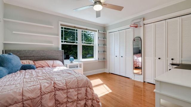 239 BURGUNDY LN, Newtown, PA 18940